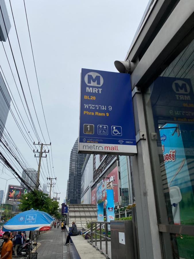 Sura Hostel Bangkok Near Mrt Phra Ram 9 Eksteriør billede