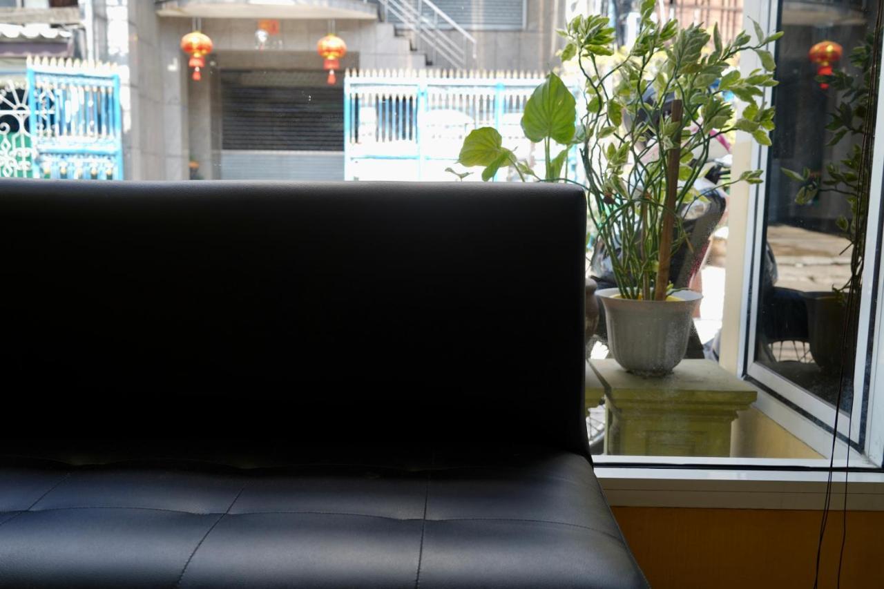 Sura Hostel Bangkok Near Mrt Phra Ram 9 Eksteriør billede